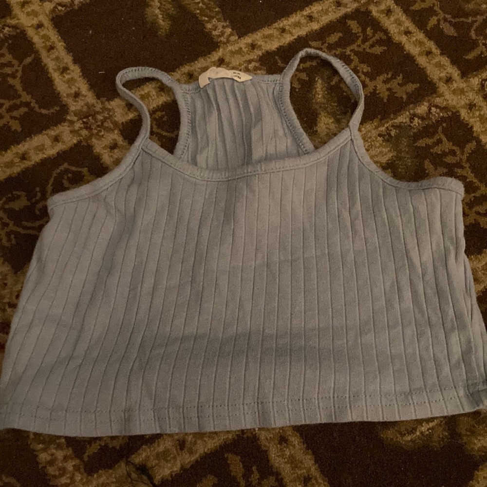 baby blue cropped tank!